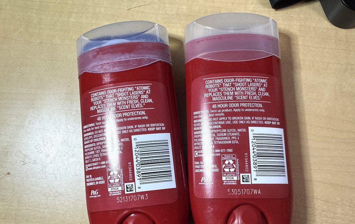 オールドスパイス ピュアスポーツの裏面表示。48 HOUR ODOR PROTECTION と使用方法が記載されている